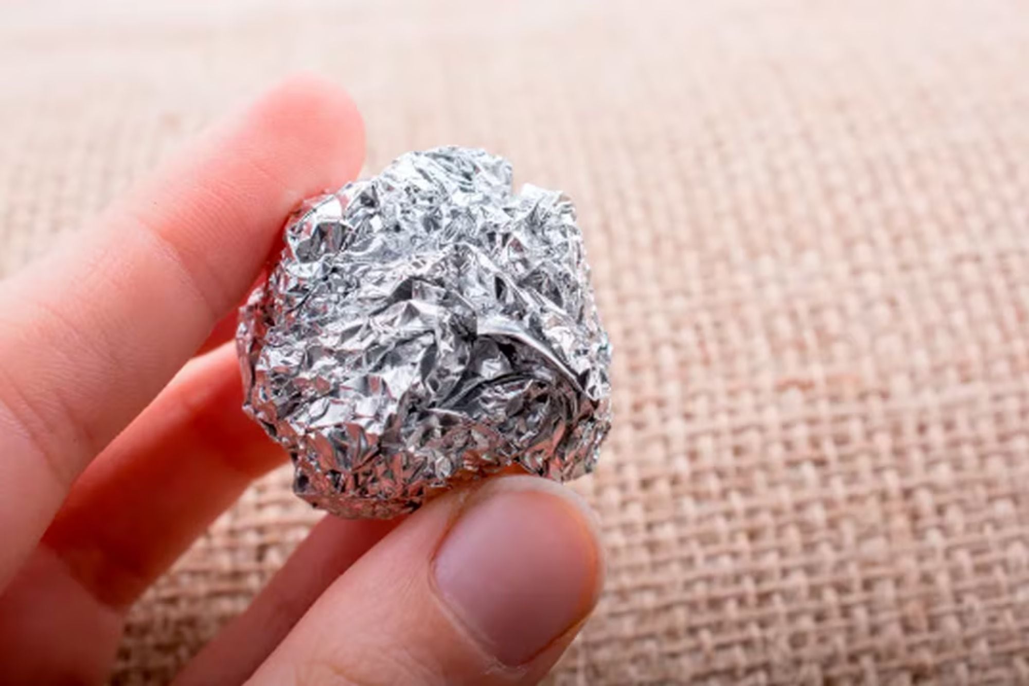 Las bolitas de aluminio tienen múltiples usos dentro del lavarropas