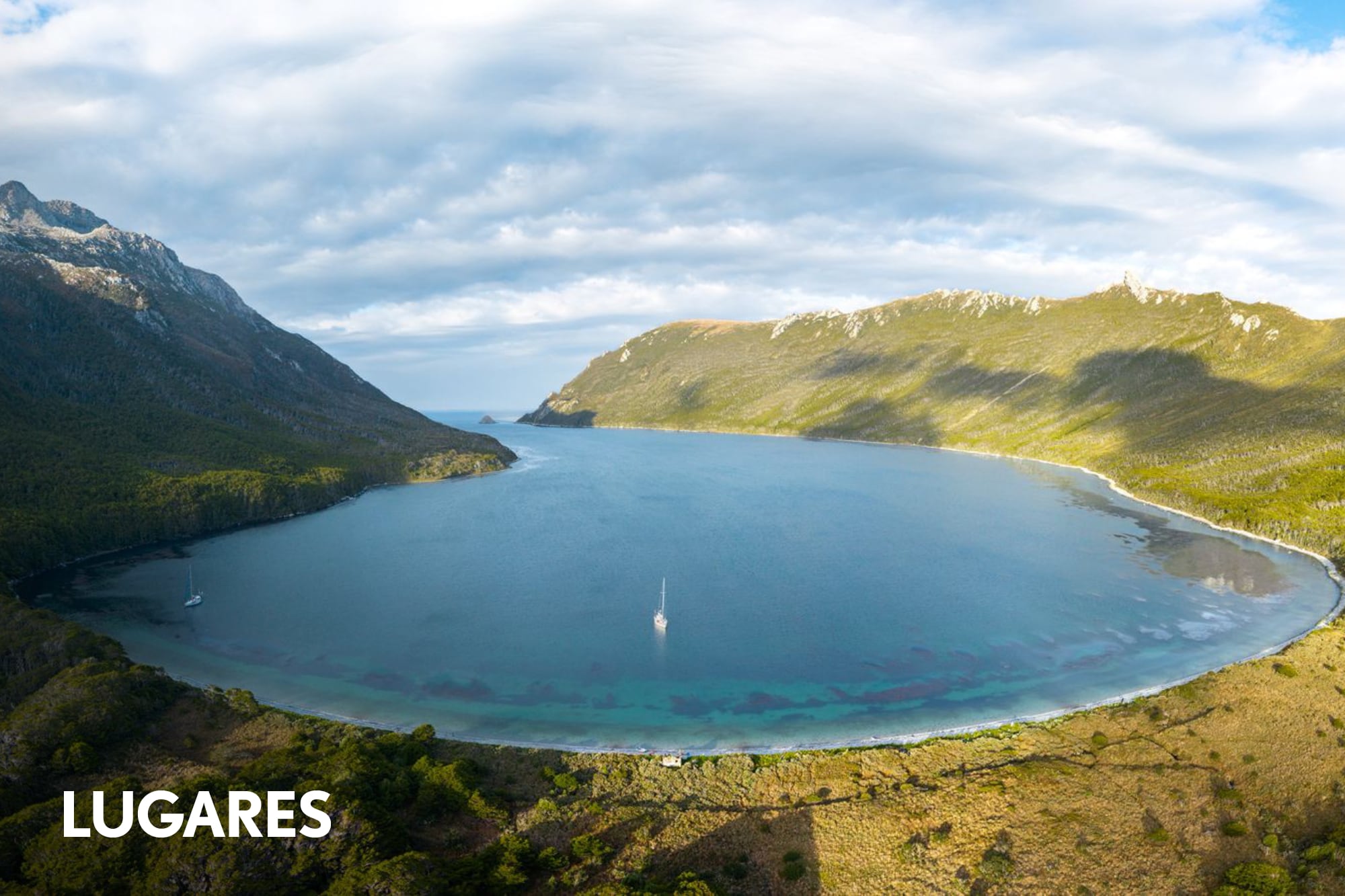 Marinos, artistas y científicos en una expedición a uno de los sitios más inexplorados del país