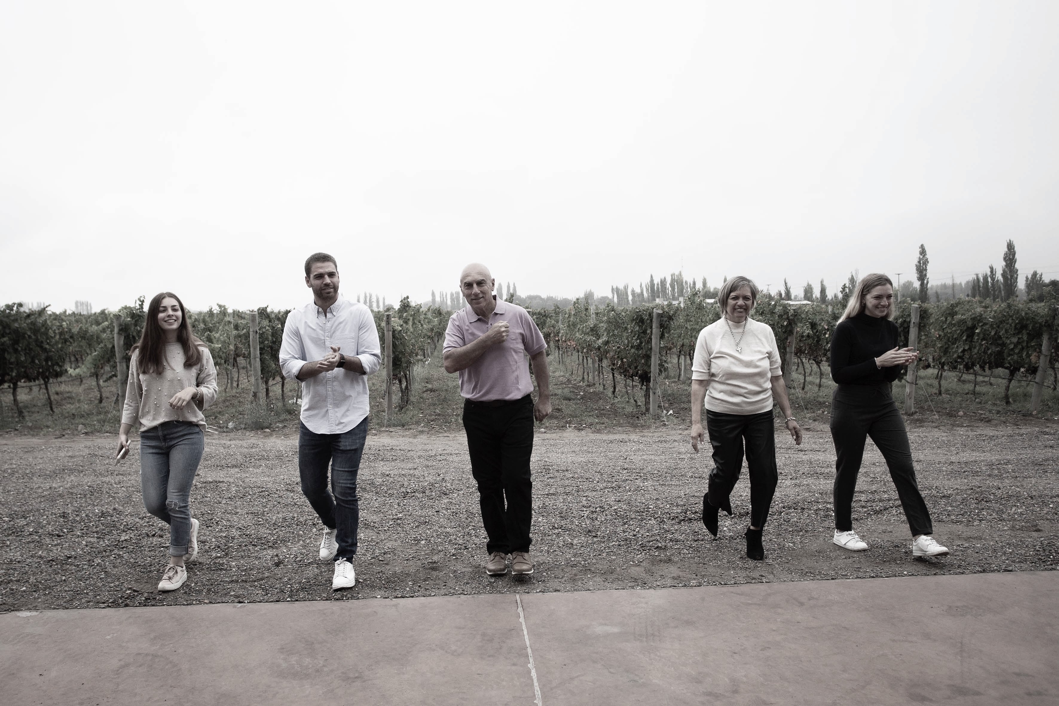 “En lo personal, sé que sin el apoyo invaluable e inolvidable de mi esposa, Graciela, y de nuestros hijos, Gianfranco, Luciana y Chiara -quienes hoy también forman parte- sin ellos no hubiéramos podido construir este sueño”.