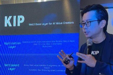Julian Peh, exponiendo sobre KIP Protocol