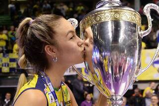 Elina Rodríguez, la argentina campeona, más allá de la pose desnuda