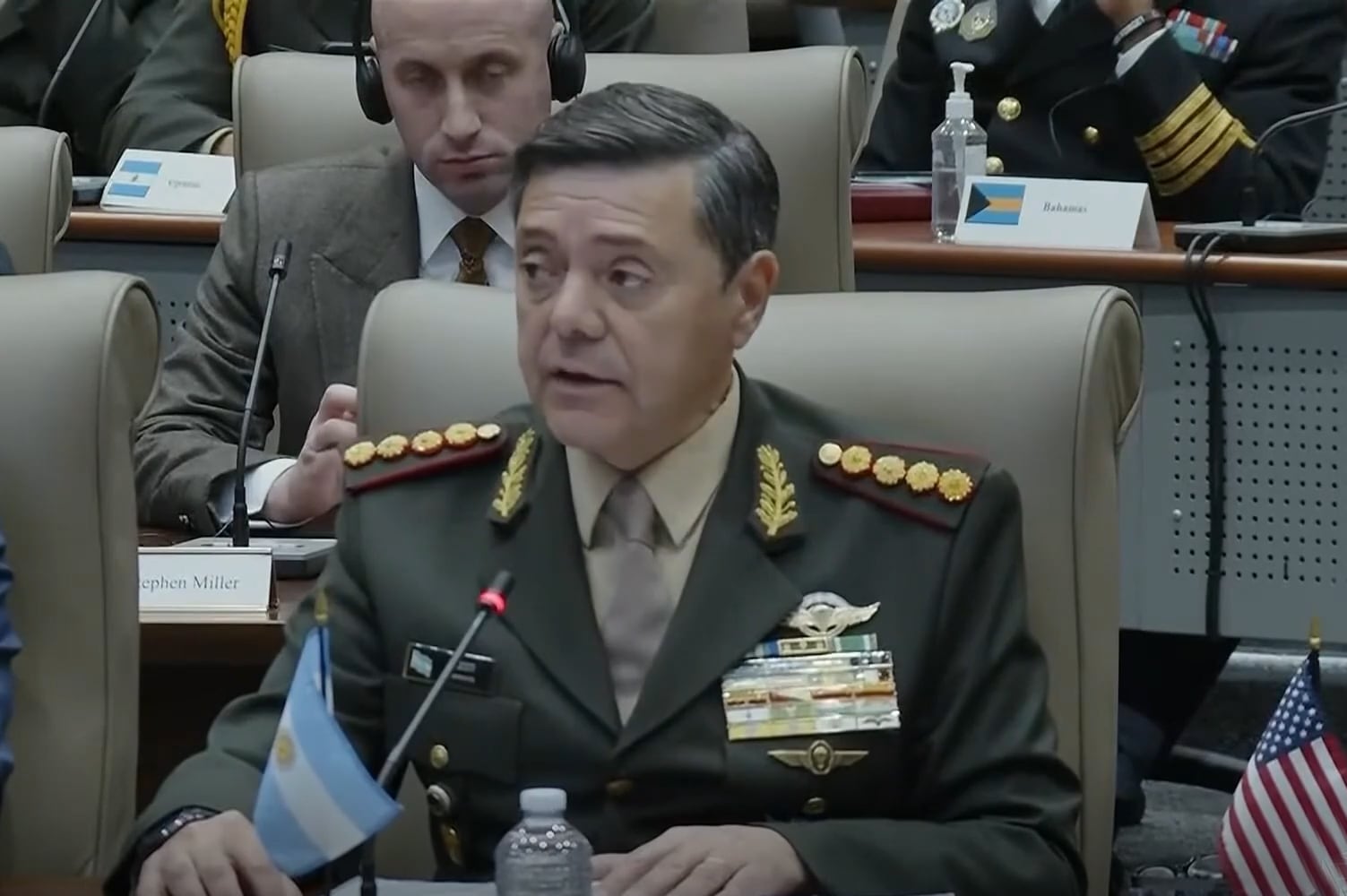 El ministro de Defensa, teniente general Carlos Alberto Presti