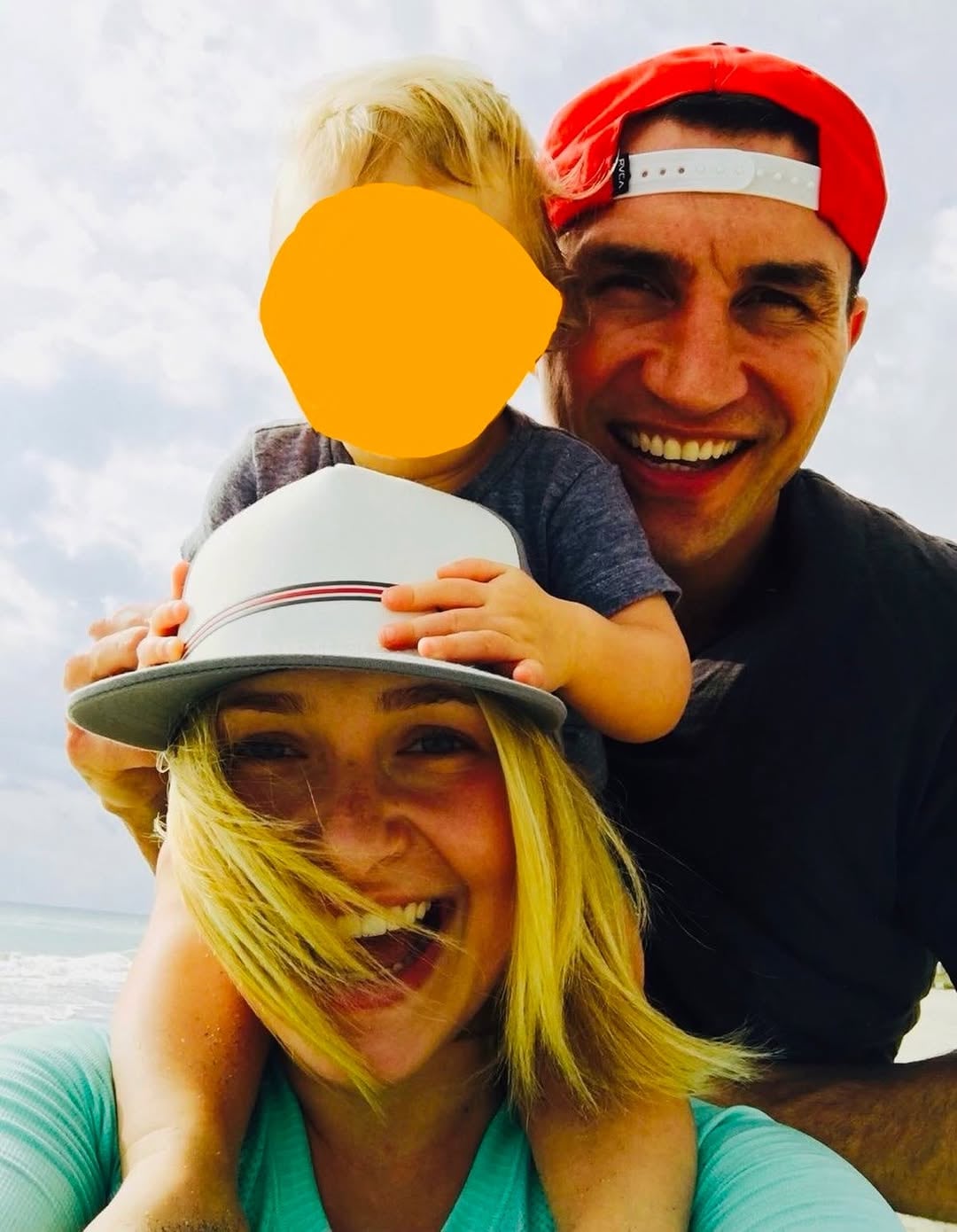 Wladimir Klitschko junto a Hayden Panettiere y la pequeña Kaya