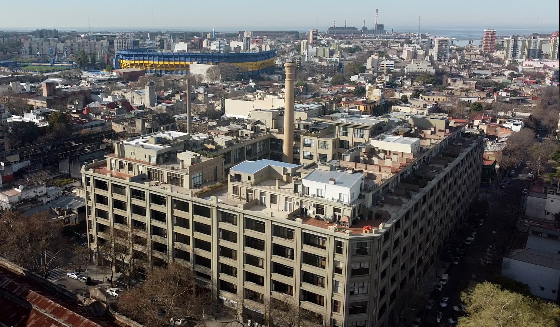 En Barracas, a metros de la Bombonera, la ex fábrica de Alpargatas se convirtió en Molina Ciudad
