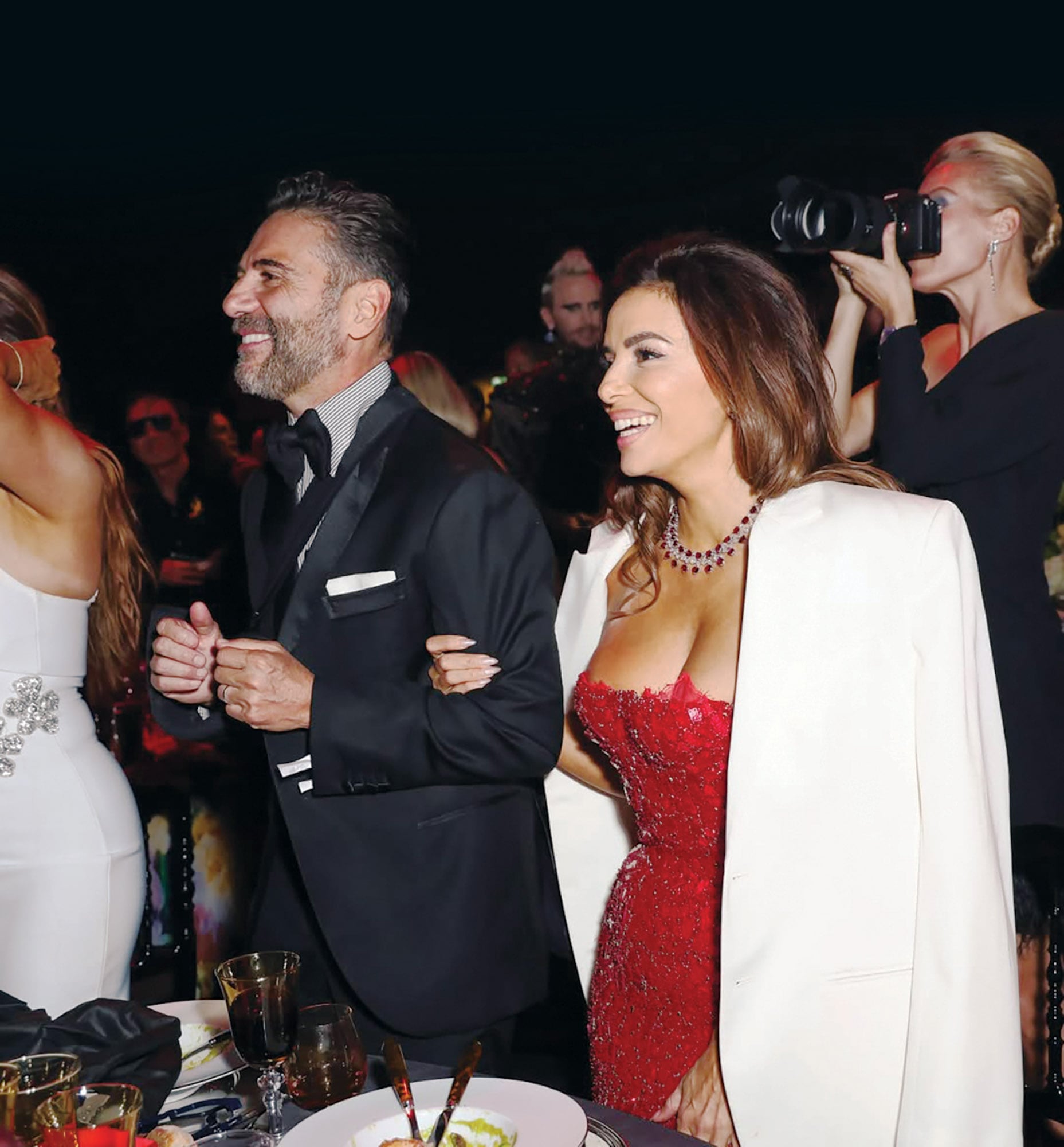 Eva Longoria se mostró inseparable de su marido, el empresario mexicano Pepe Bastón