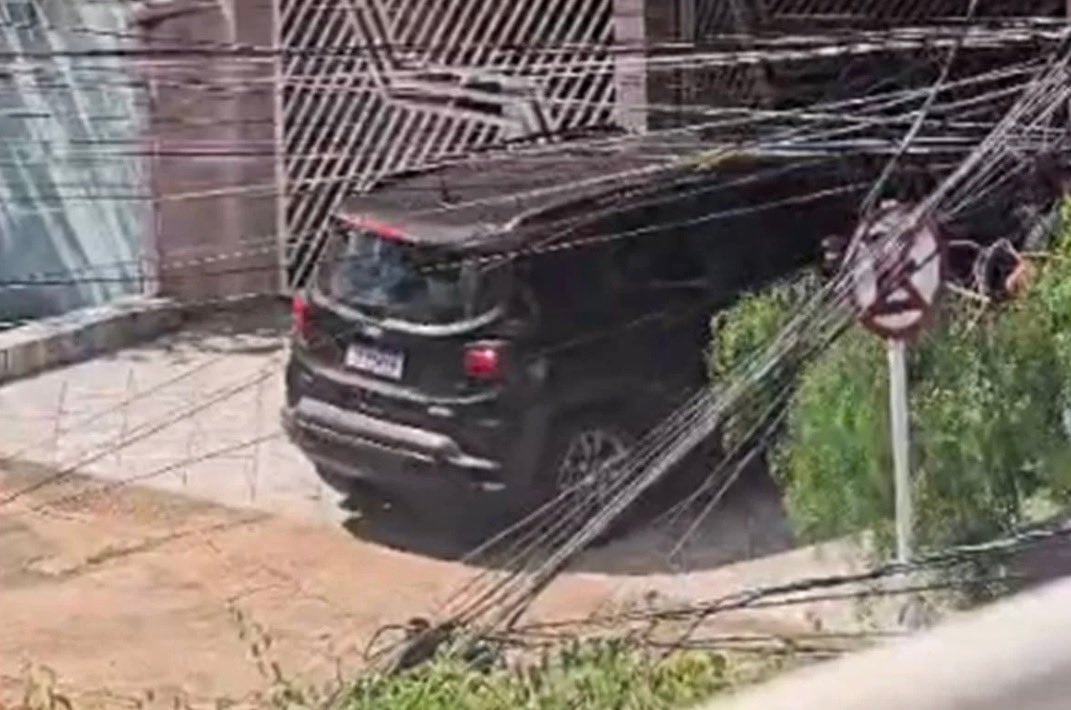 Conmoción en Brasil por el caso de la joven que discutió con un vecino de 68 años, embistió su casa con el auto y lo mató