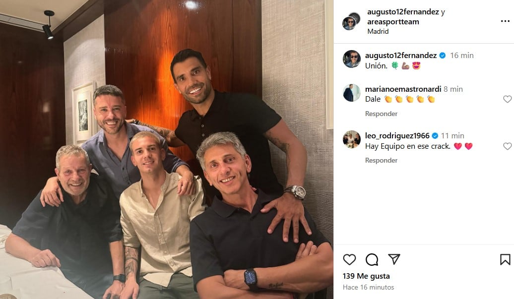 Augusto Fernández, exjugador de River y Vélez, estuvo presente en el cumpleaños de Mastantuono