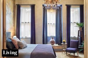 En un terreno minúsculo se alza esta casa centenaria, restaurada con estilo audaz y sofisticado