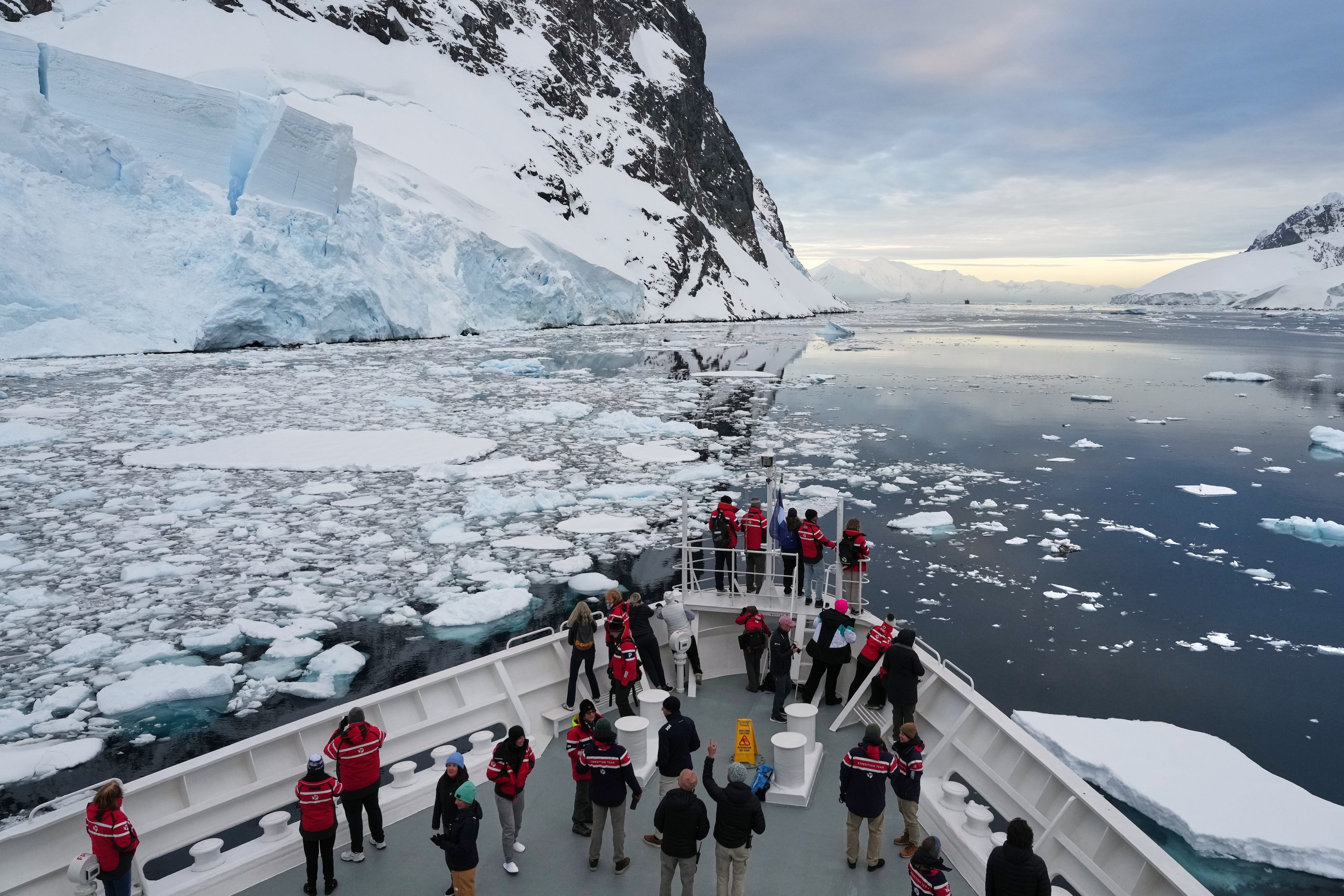 La Antártida reveló un misterio estelar oculto en el hielo: confirmó una antigua explosión cósmica