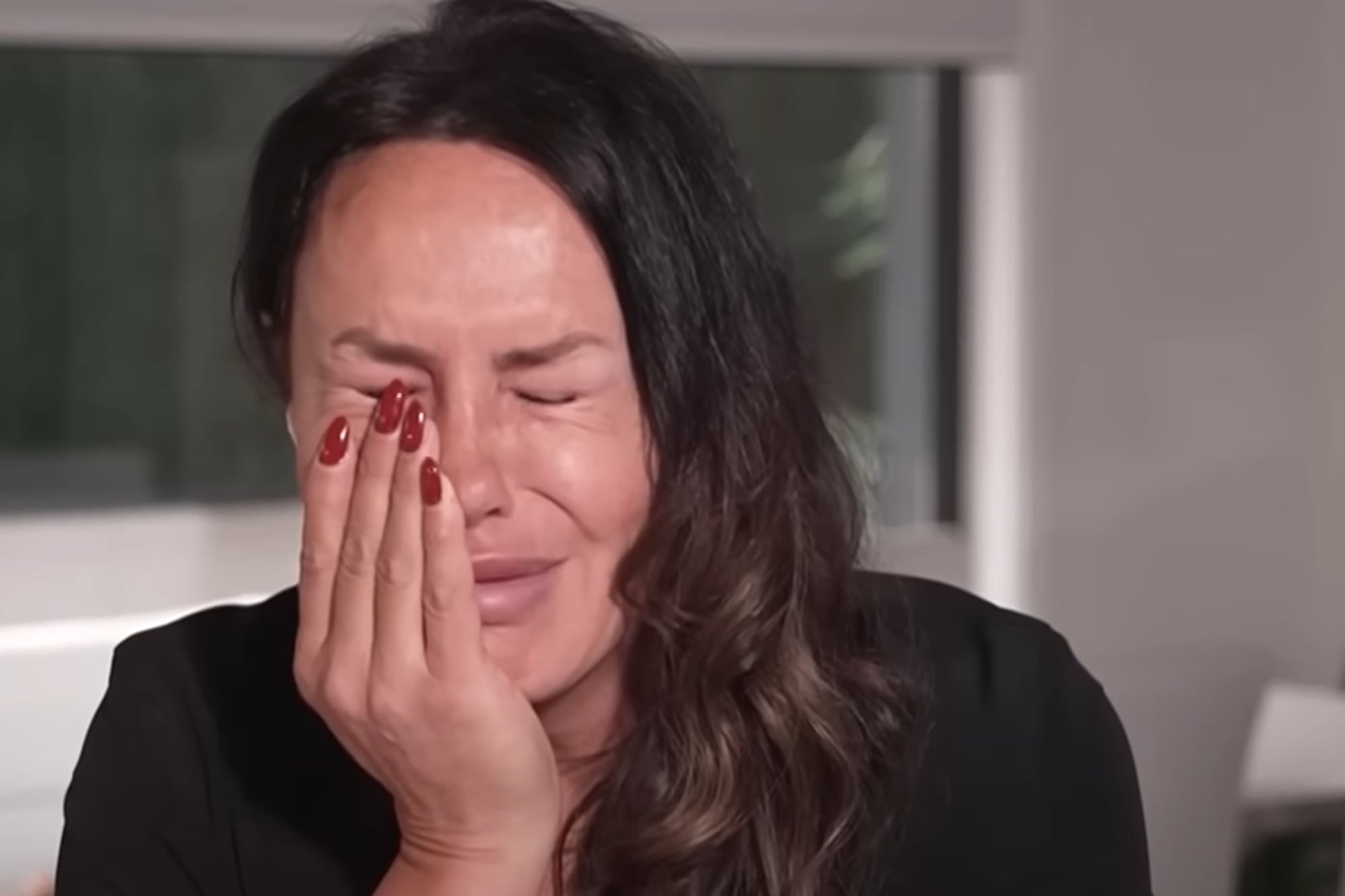 Karla Sofía Gascón pidió disculpas por sus mensajes en las redes sociales (Foto: Captura de video CNN)