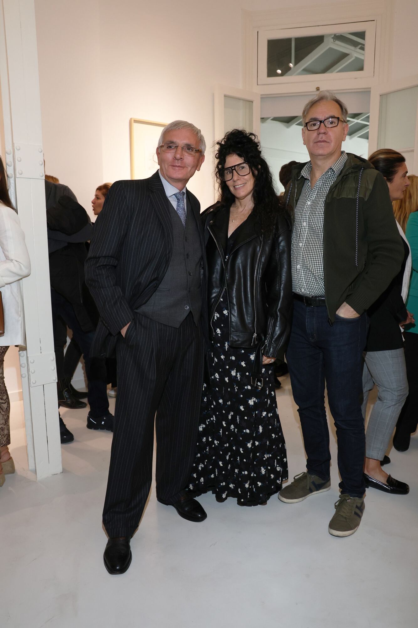 El coleccionista Esteban Tedesco, la artista Cynthia Cohen y el galerista Hernán Zavaleta