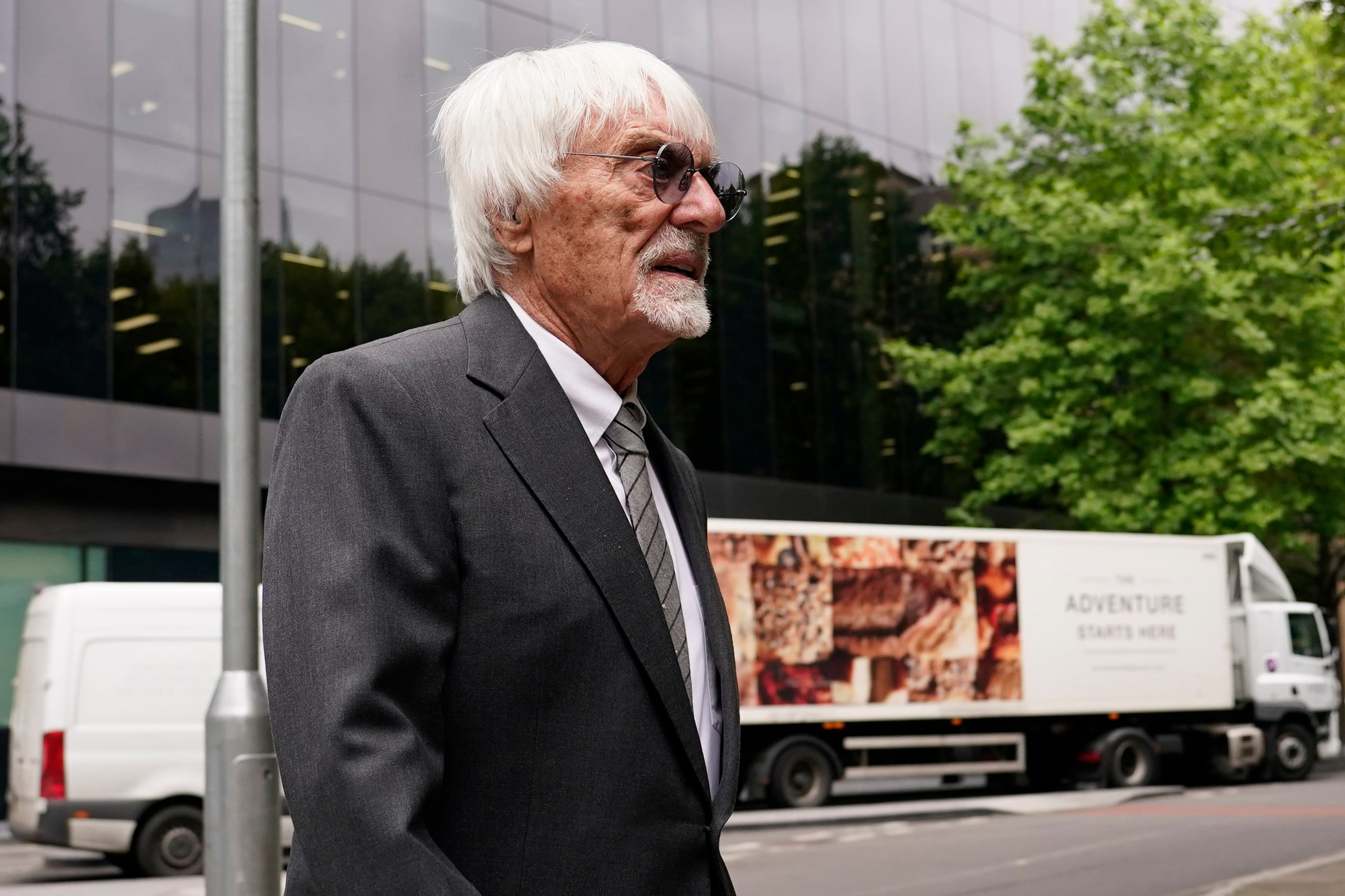 Bernie Eccestone llegando a la audiencia en la Corte de Southwark Crown en Londres el martes 6 de junio del 2023