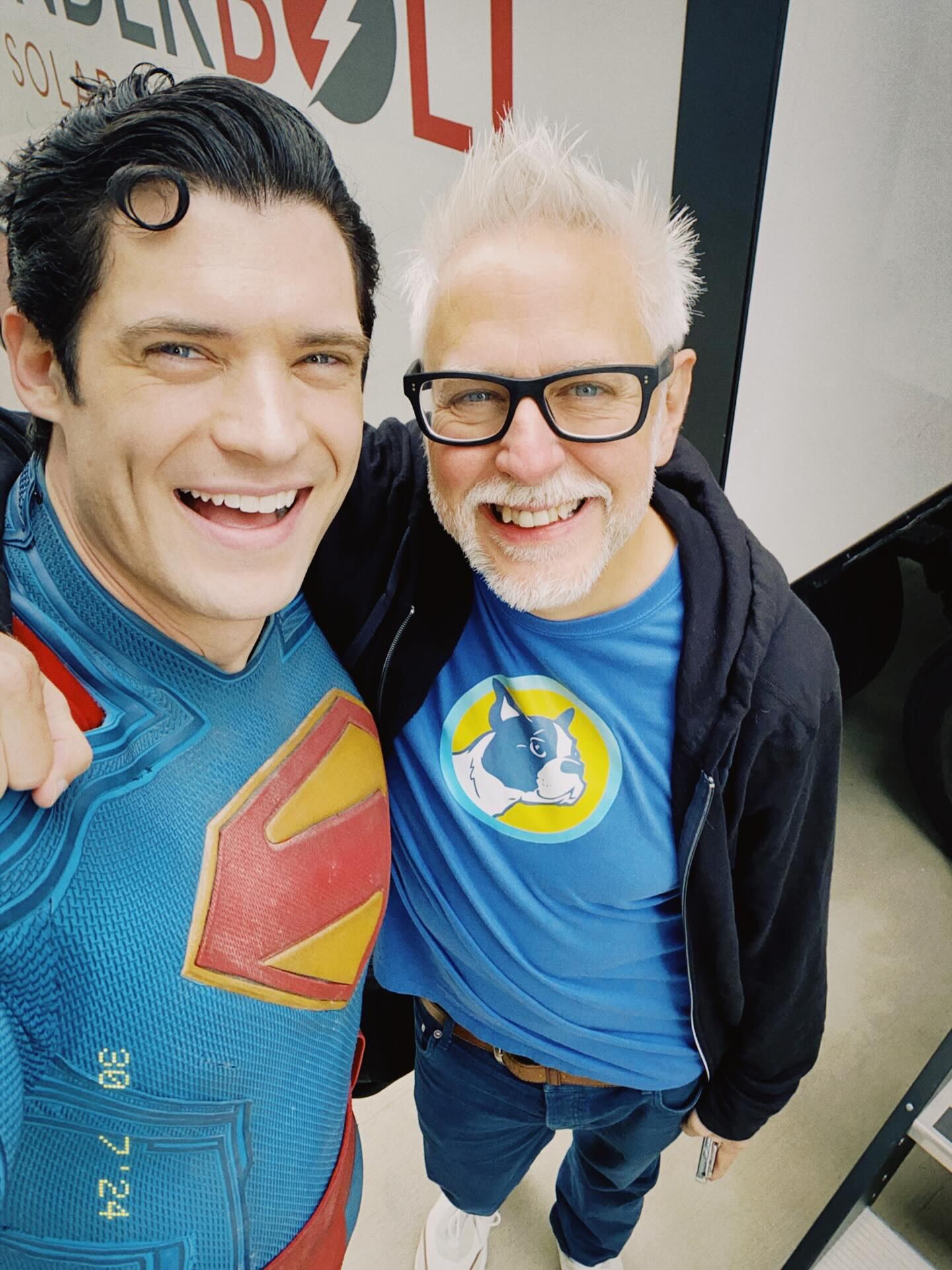 David Corenswet junto al director James Gunn