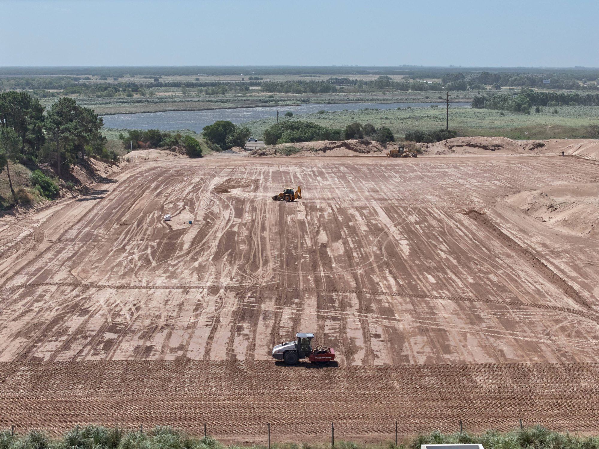 Derrame cloacal en la ruta 11. Cómo será la planta que se construye en Pinamar y cuándo podrá estar en funcionamiento