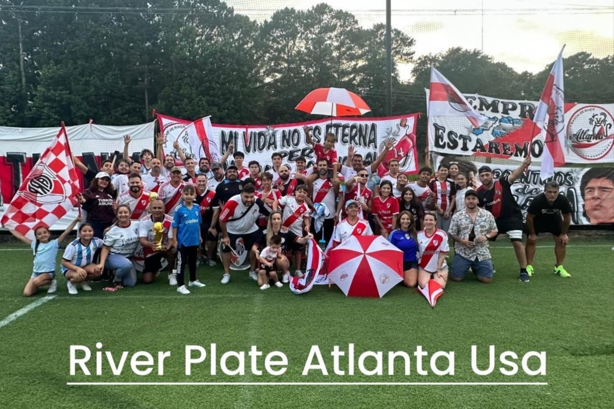 Nicolás es uno de los encargados de la filial de River Plate en Atlanta