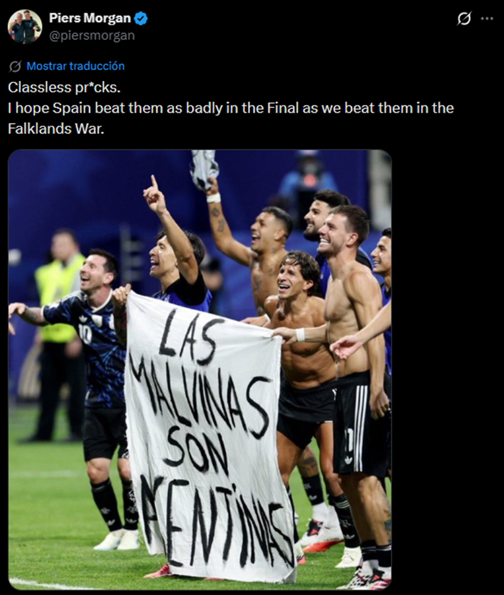 Piers Morgan fue muy duro contra la selección argentina tras la aparición de la bandera sobre las Malvinas