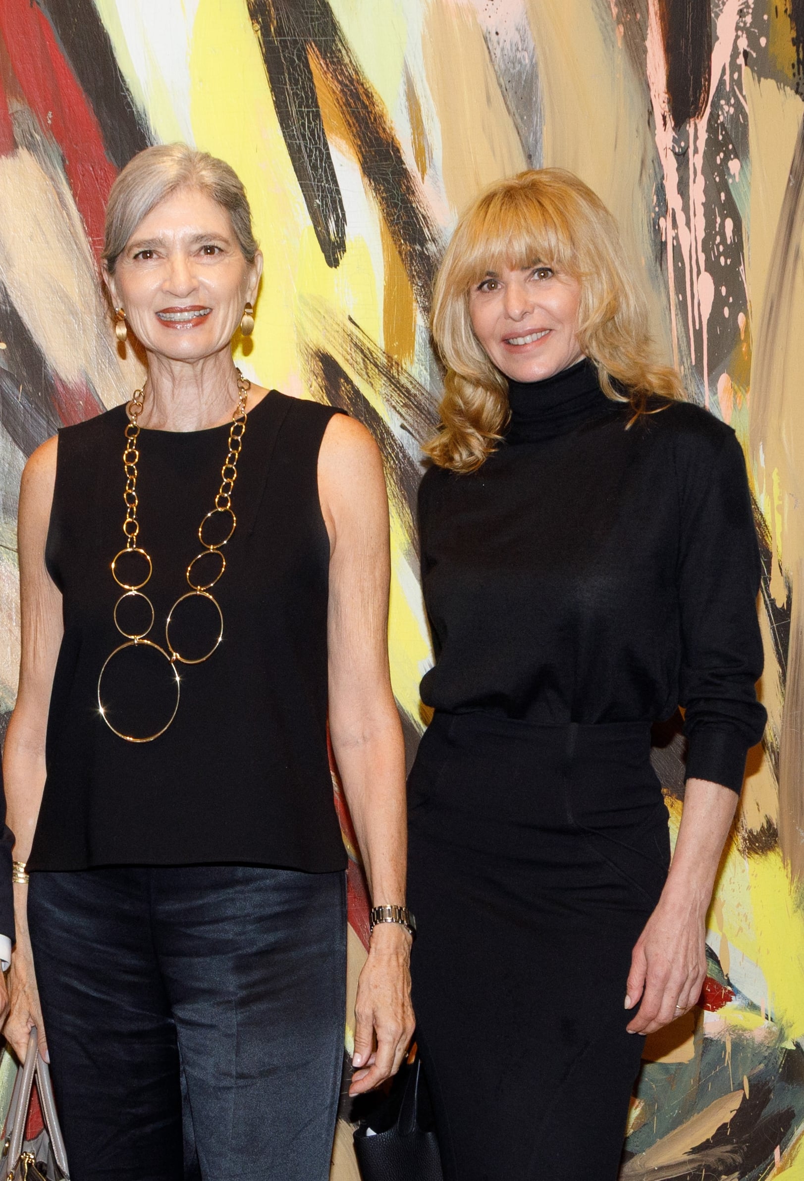 En fotos. Todos los invitados a Arte, Cultura y Diplomacia Pública en Recoleta 8 Modelos eternas, Teresita Garbesi y Karina Rabolini reunidas en la galería de Recoleta