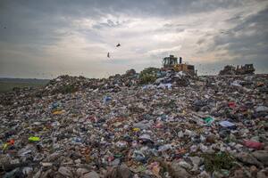 Proponen instalar una planta para incinerar residuos en Campo de Mayo