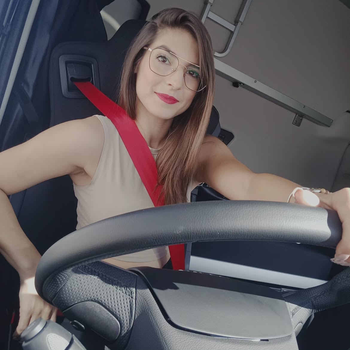 Ainoa contó que la soledad es un factor que atraviesan todos los camioneros