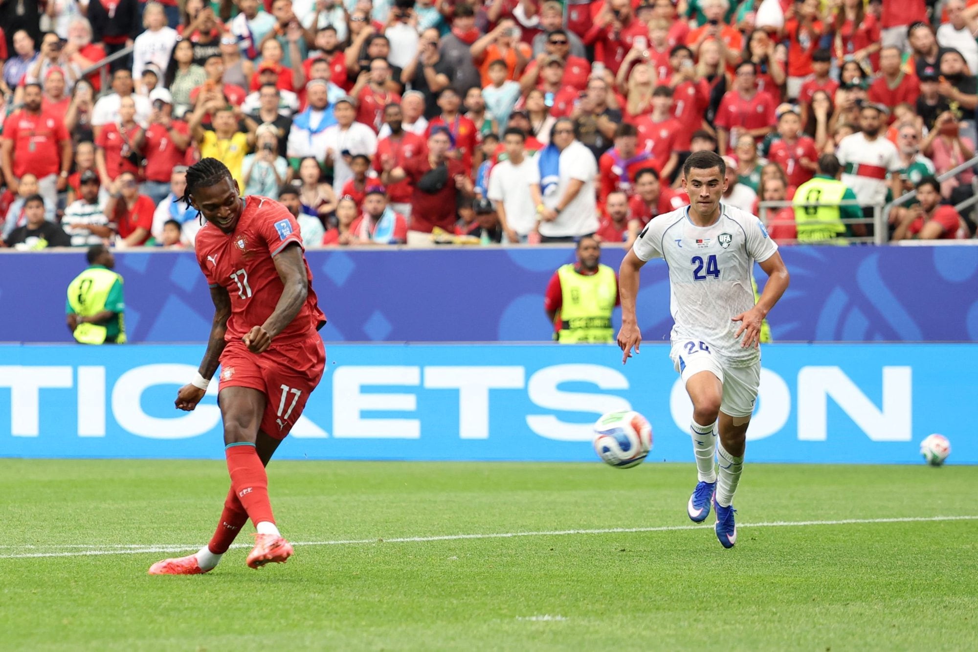 Portugal armó una fiesta con fútbol, pizarrón y el crack que faltaba: Cristiano Ronaldo marcó dos, pudo hacer cuatro 7 Rafael Leao selló la goleada