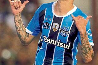 Gremio, una sombra del campeón de la Libertadores, busca recuperar la memoria