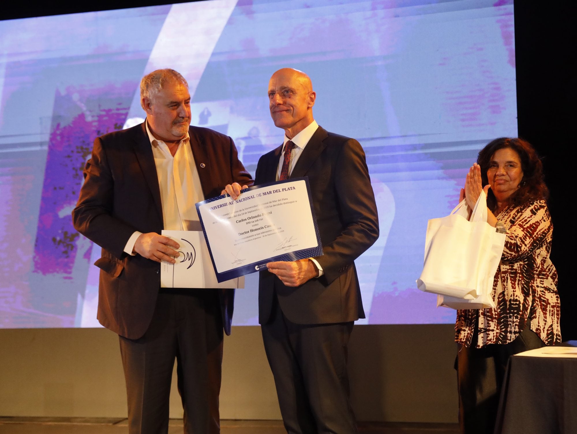 Carlos Pagni, doctor Honoris Causa: “La Universidad mantiene viva la llama del espíritu crítico”