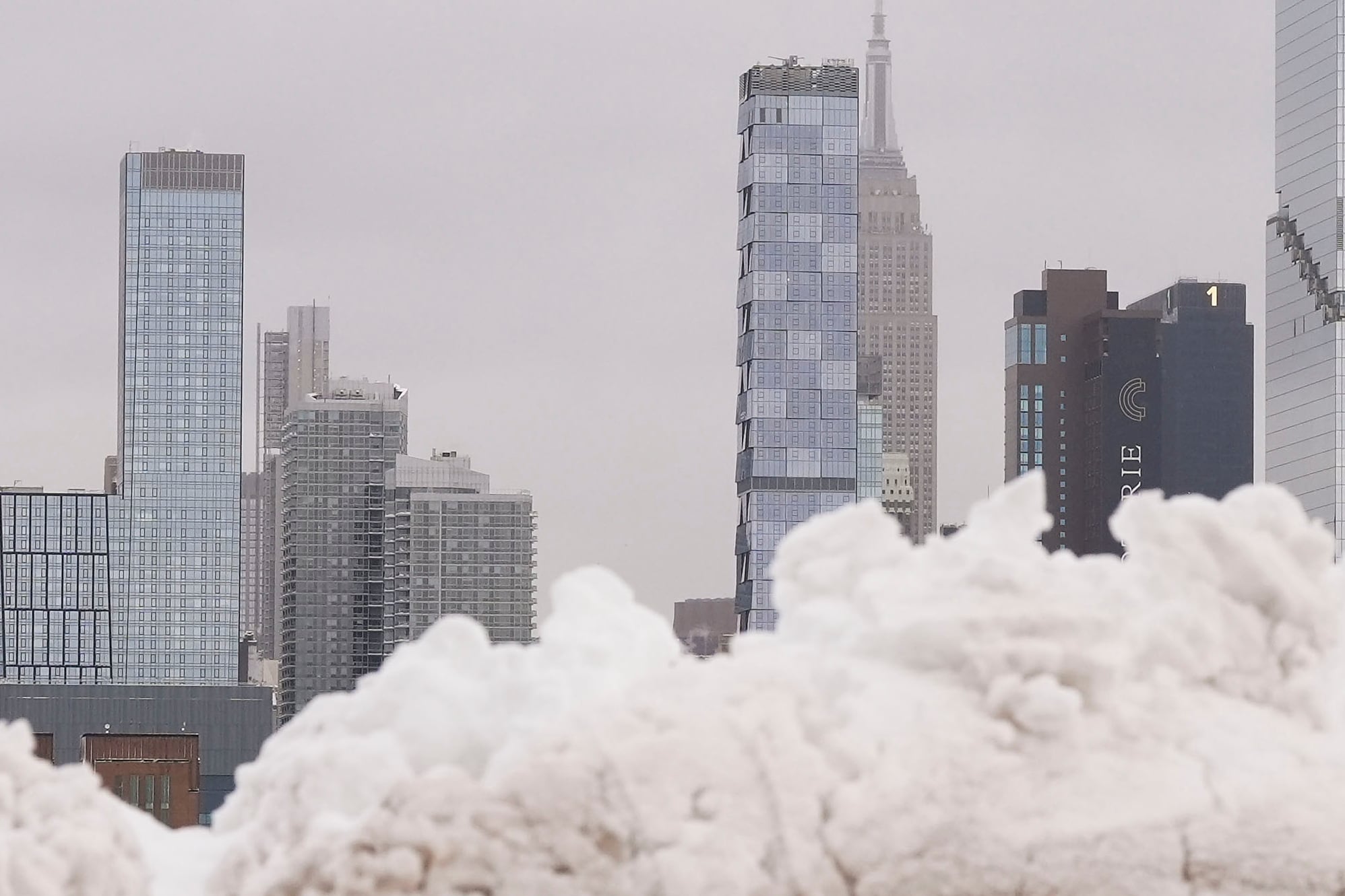 Cuántas pulgadas de nieve han caído al norte de Nueva York en las últimas horas y qué pasará el fin de semana