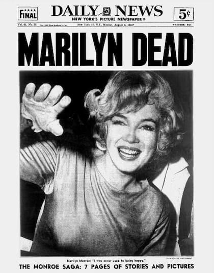 6 de agosto de 1962. La tapa del Daily News informa sobre la muerte de Marilyn Monroe