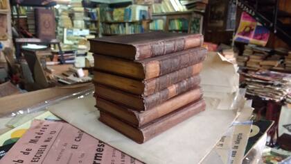 6 de los 23 tomos que componen la obra