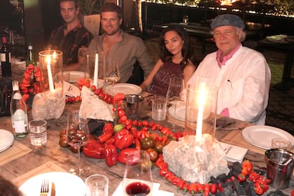 La mesa del chef. Francis Mallmann junto a una de sus hijas, Ámbar Rosa
