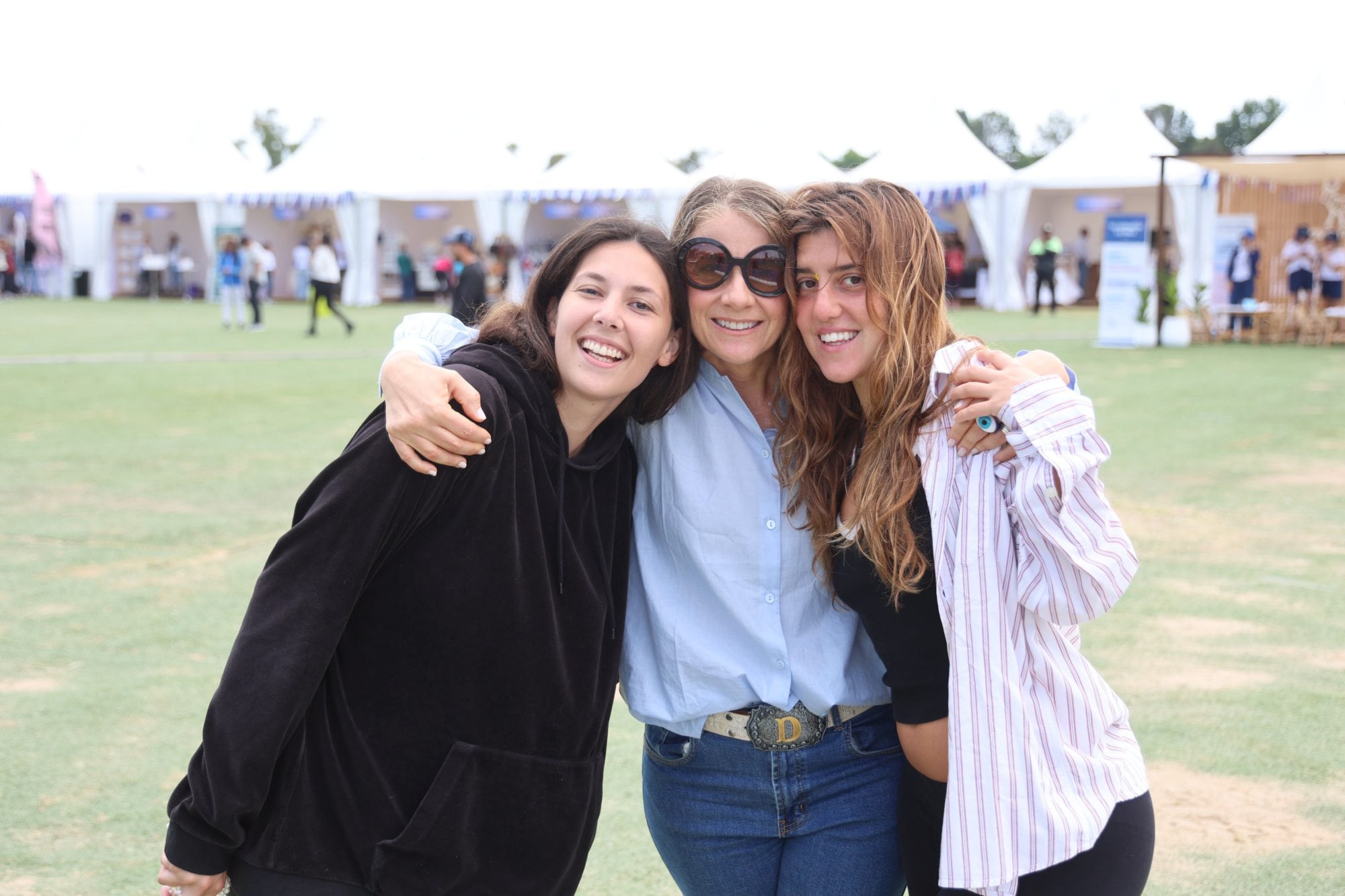 Victoria Vera Ziccardi, Dolores pasman (editora jefe) y Sol Rossi Valls, periodistas de lnbienestar