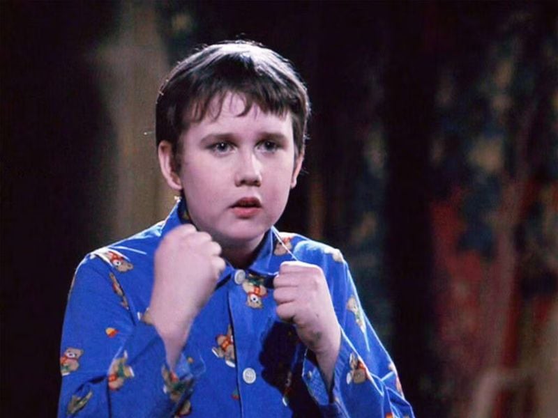Interpretó al personaje más torpe de Harry Potter y hoy es todo un galán 5 Neville Longbottom era uno de los personajes más queridos de Harry Potter debido a su dura historia de vida