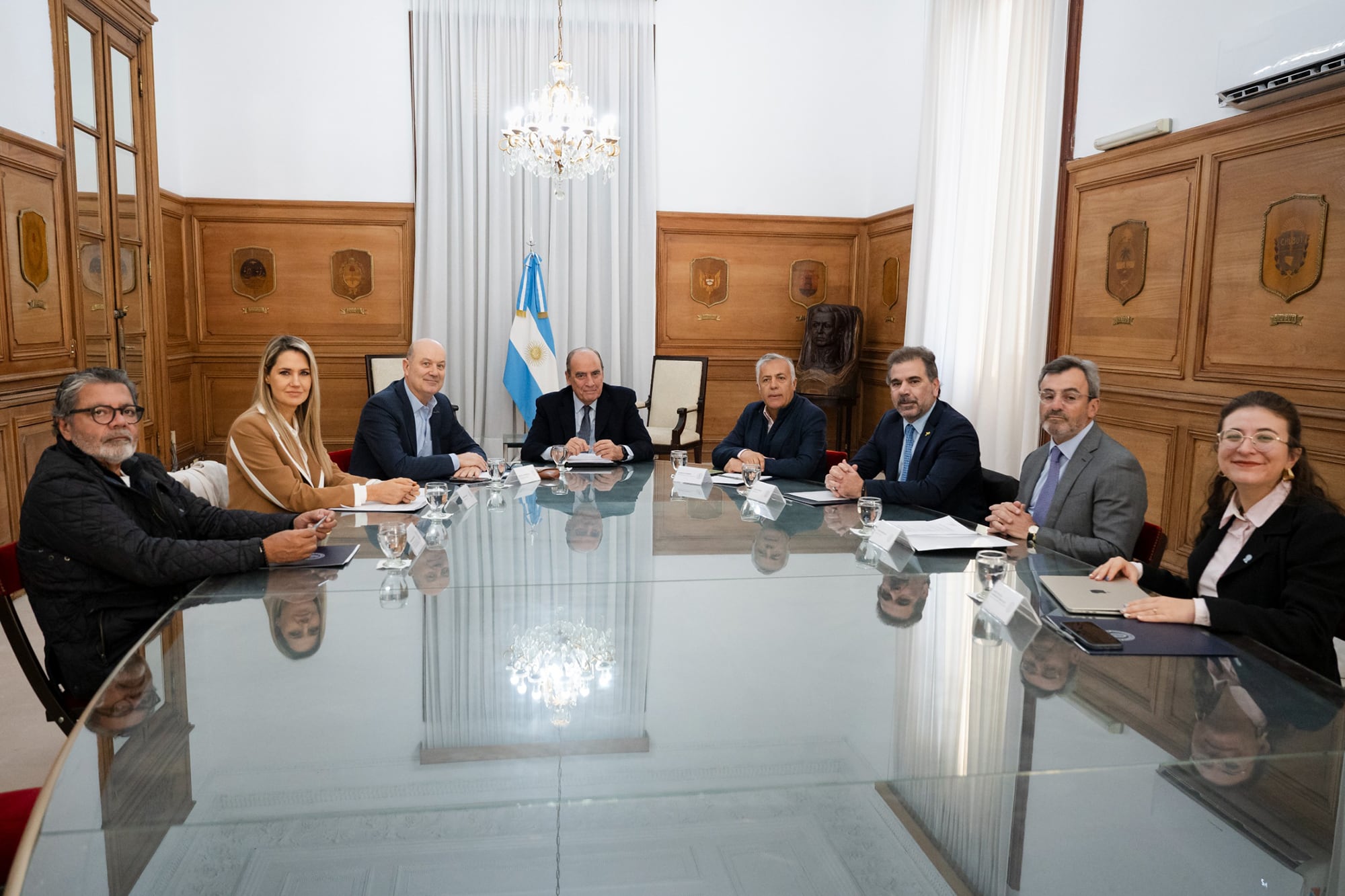 El Gobierno diseñó el Consejo de Mayo con aliados: Gerardo Martínez, por la CGT; Carolina Losada, por el Senado; Alfredo Cornejo, por los gobernadores; Cristian Ritondo, por Diputados, y Martín Rapallini, por el empresariado