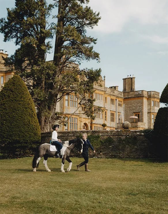 El hotel en el que pasaron el fin de semana privado Lewis Hamilton y Kim Kardashian habría costado US$150.000 por cerrarlo en exclusiva para ellos