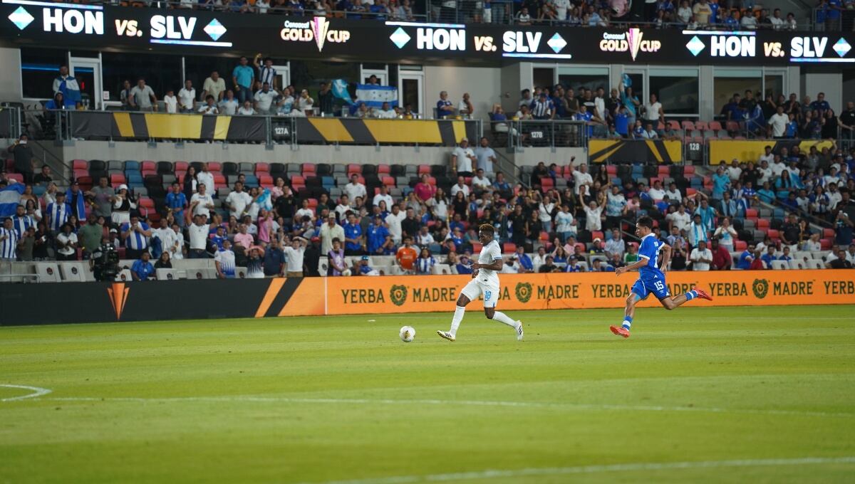 Honduras se llevó una victoria cómoda en contra de El Salvador Foto: @FFH_Honduras