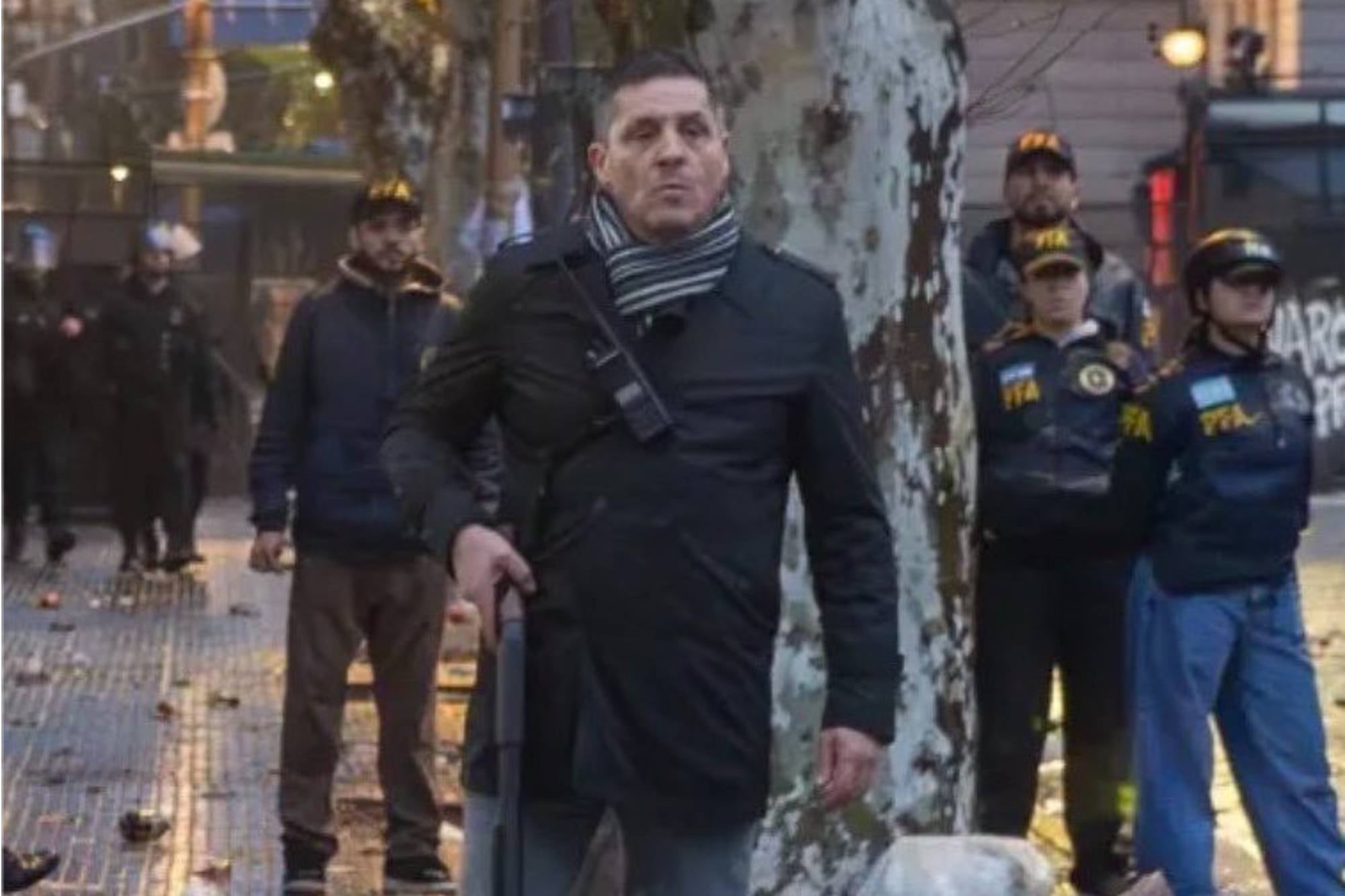 Piden explicaciones al Gobierno por la represión de “agentes armados sin uniforme” en la última marcha en el Congreso