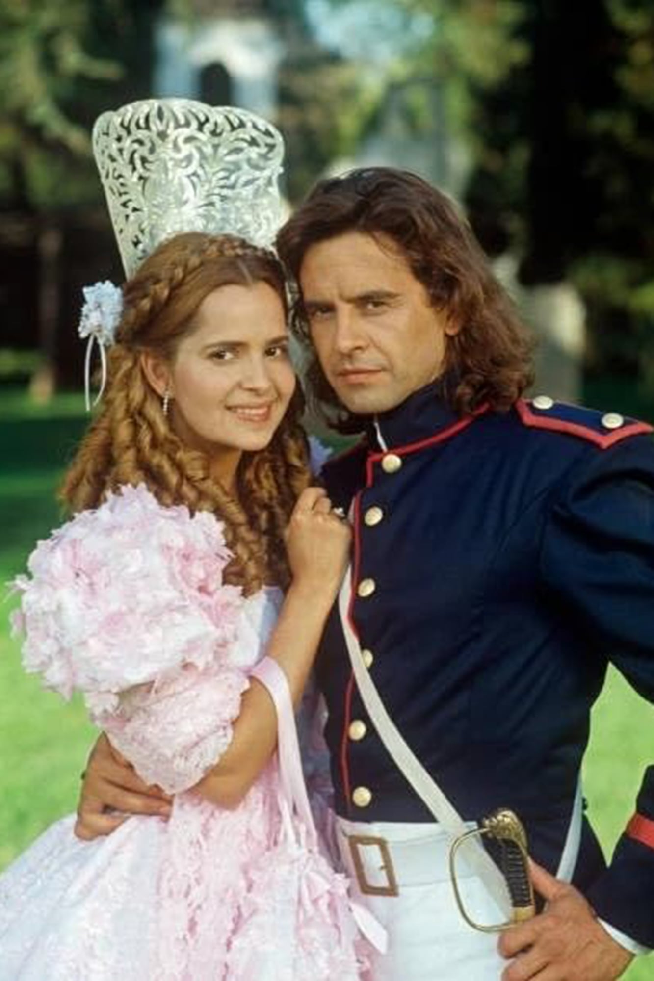 Grecia Colmenares y Osvaldo Laport, los protagonistas de la enorme superproducción