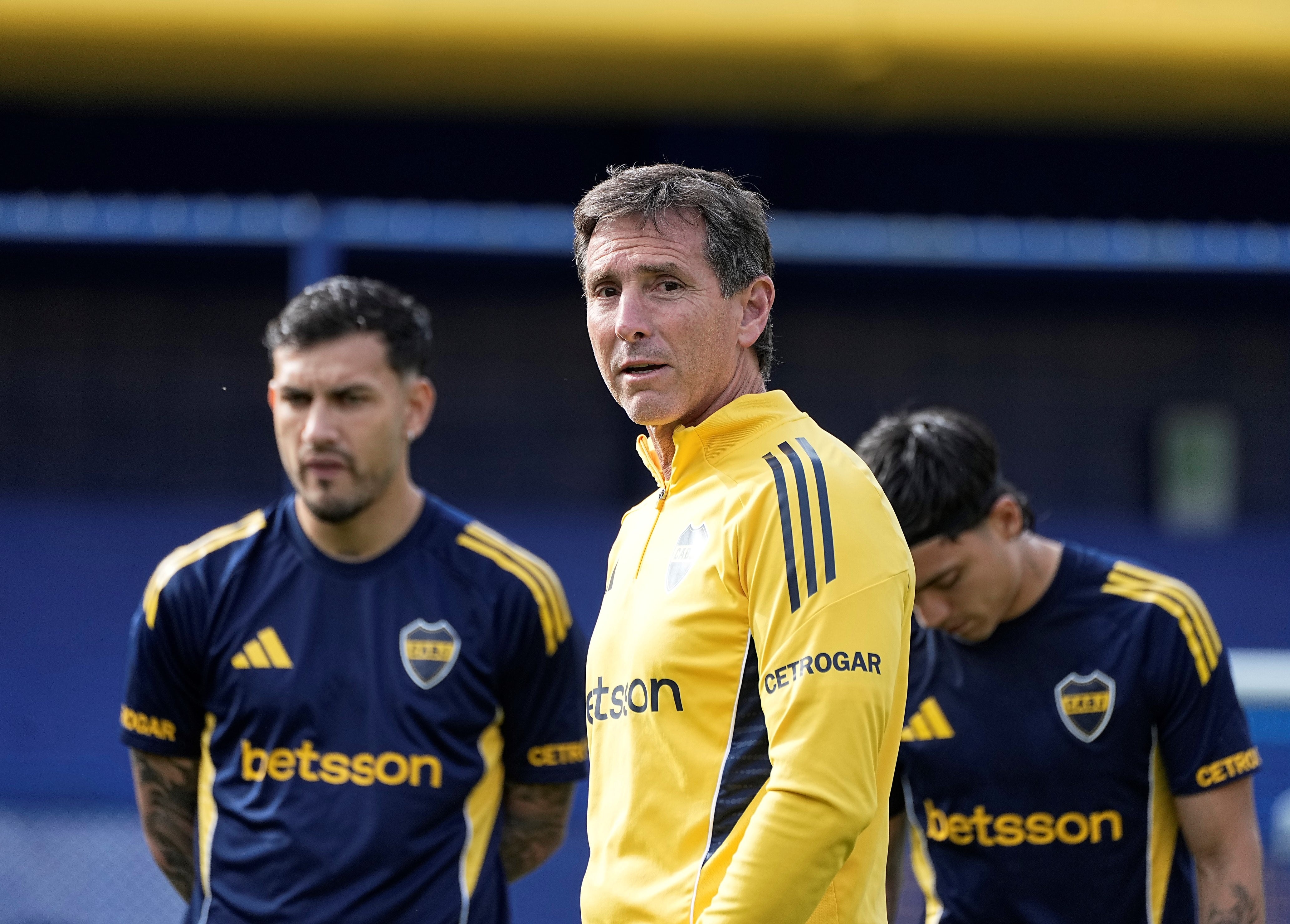 Claudio Ubeda 2026: la apuesta de Riquelme por otro técnico imprevisto y con poco margen de error