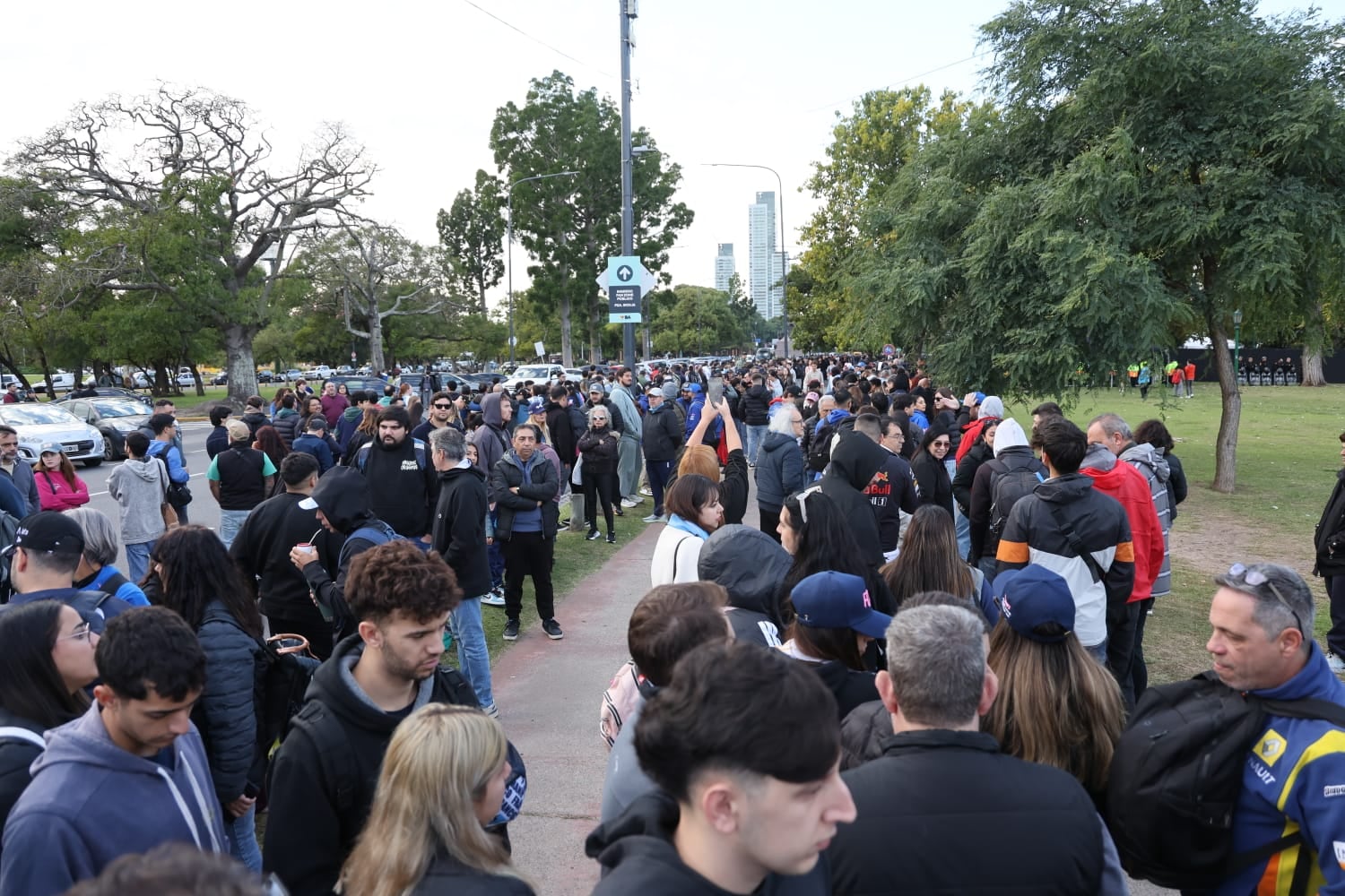 Una multitud fue a ver a Colapinto