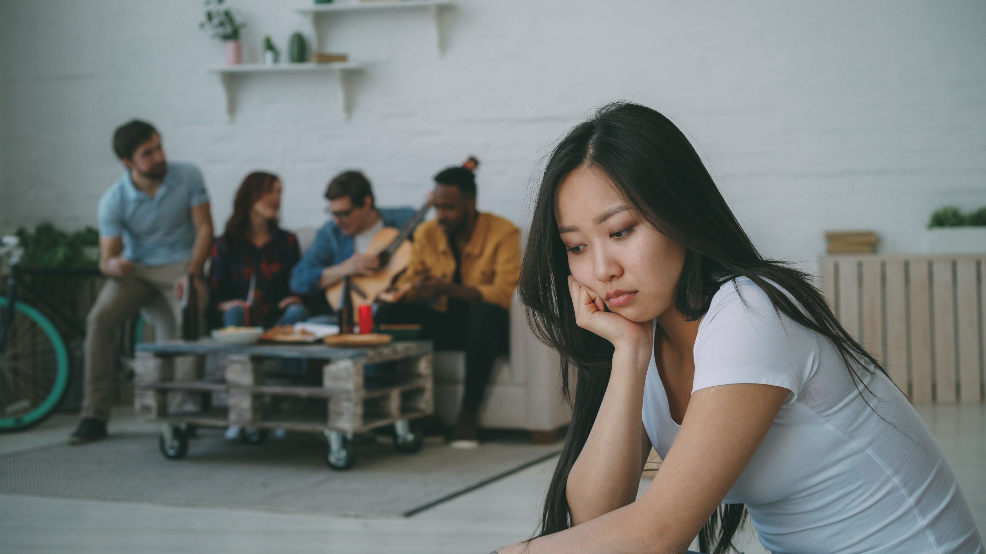 Por qué algunas personas pueden pasar años sin tener un amigo íntimo