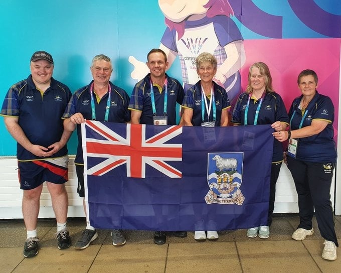 Isleños desplegaron la bandera con la que identifican a Malvinas en los Juegos de la Commonwealth