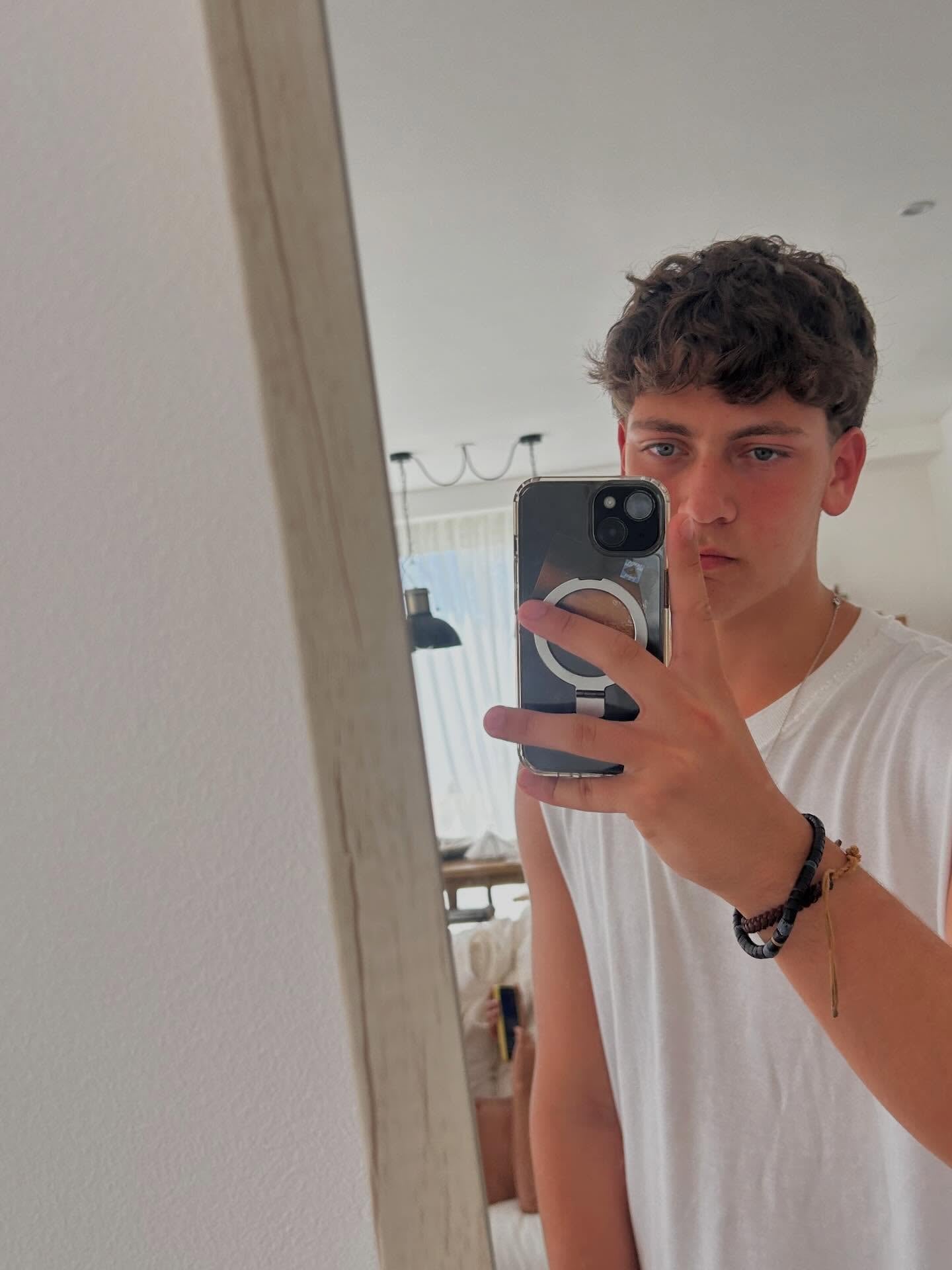 Así está hoy Alejo, el hijo de 18 años de Matías Martin y Natalia Graciano (Foto: Instagram @alejomartinn_)