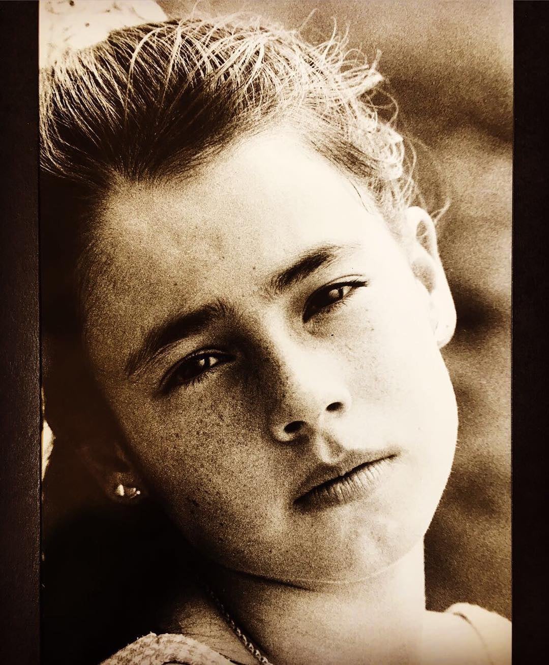 La foto de Carla Giraldo como Lolita que causó melancolía en sus seguidores y expuso su aspecto de cuando era niña