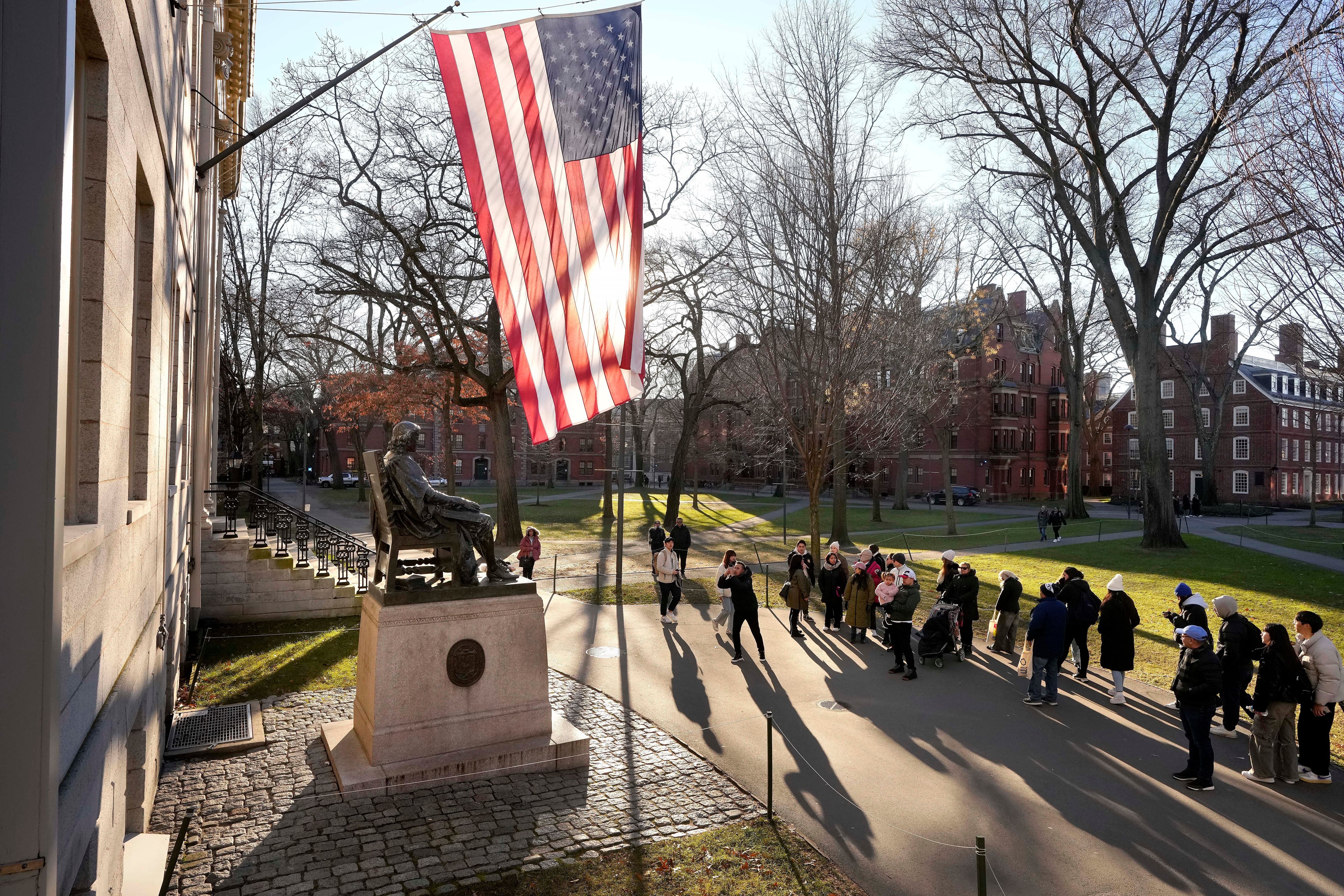 El campus de la Universidad de Harvard en Cambridge, Massachusetts, el 2 de enero del 2024. (AP foto/Steven Senne)