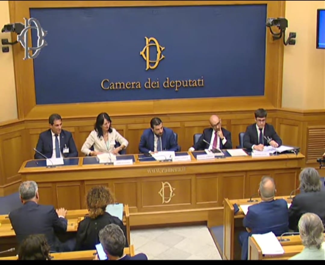 Mateando, el festival, y la yerba se presentaron en la Cámara de Diputados de Italia