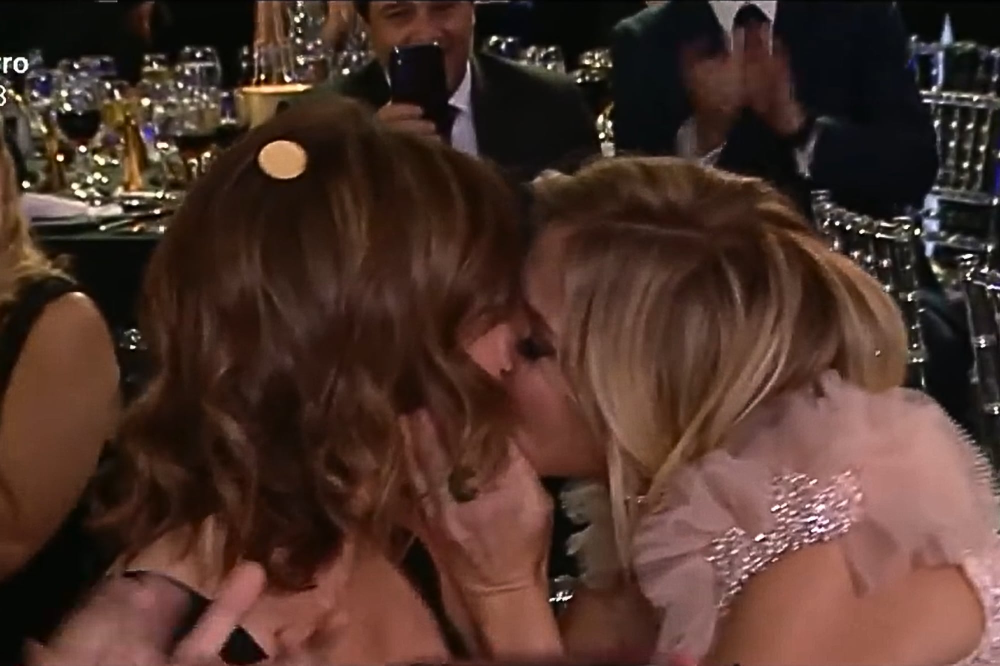 Del beso de Nancy Dupláa y Carla Peterson al bidón de nafta de Jorge Lanata: los Martín Fierro más recordados