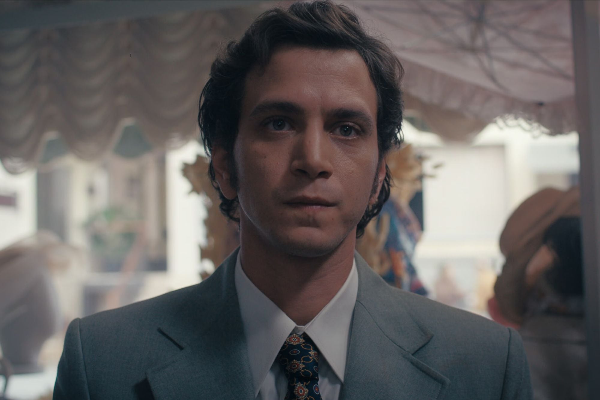 La historia se desarrolla a lo largo de nueve episodios