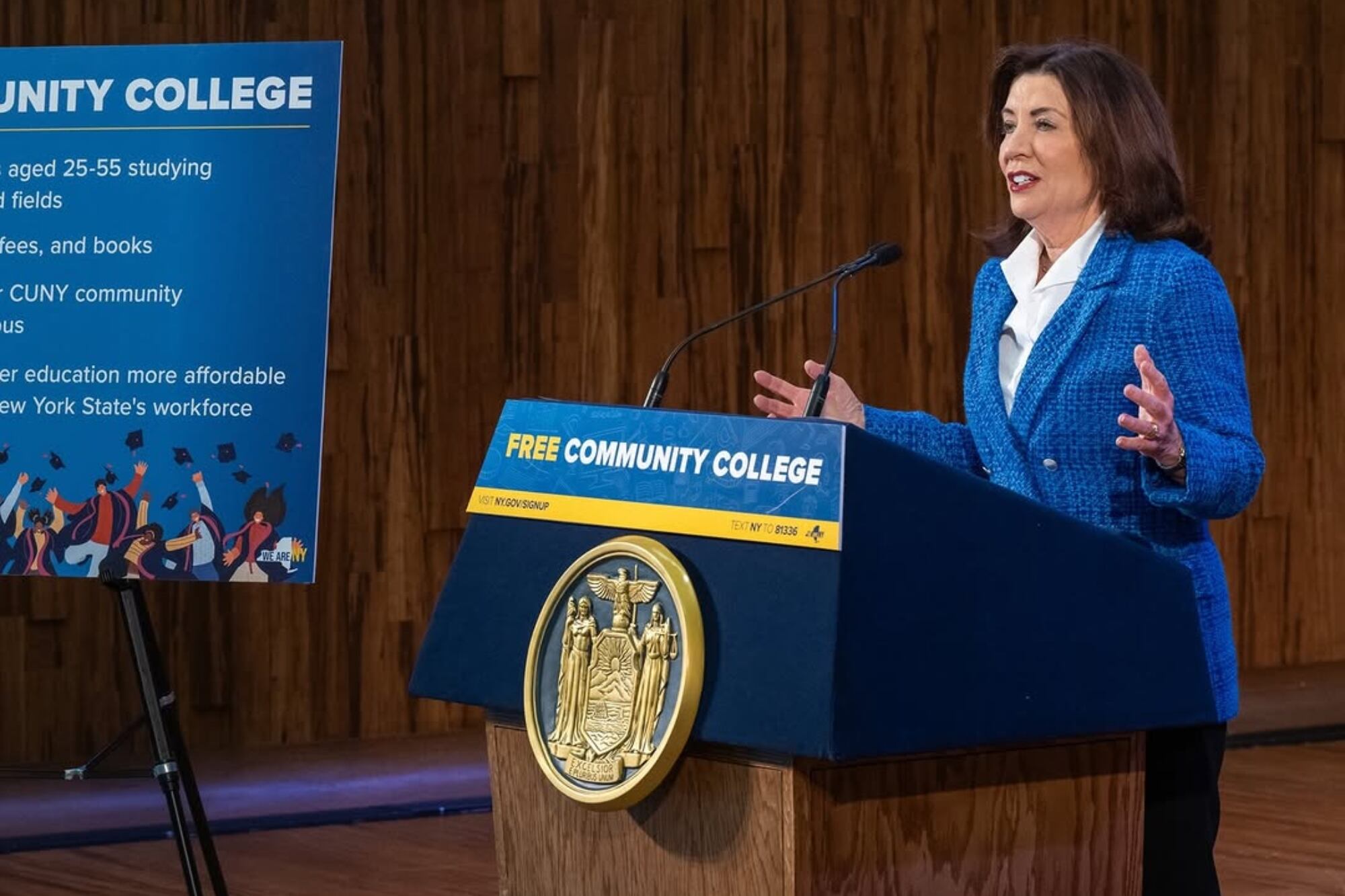 La gobernadora de Nueva York, Kathy Hochul, fue criticada por no avanzar con la medida antes