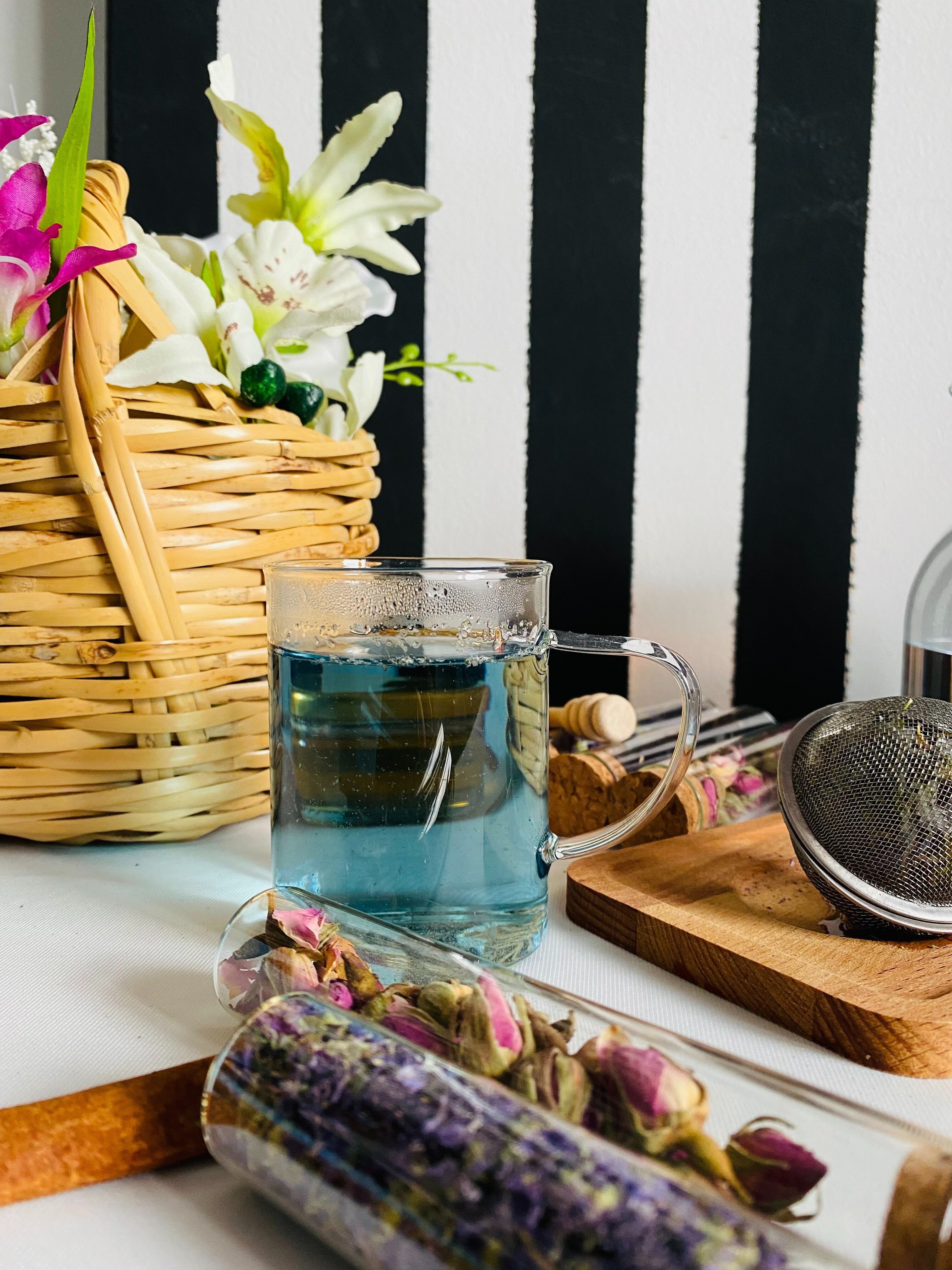 A día de hoy los hashtags #butterflypeatea y #butterflypeaflowertea -nombre en inglés que se le otorga al té azul- han alcanzado más de 40 millones de visitas solamente en TikTok