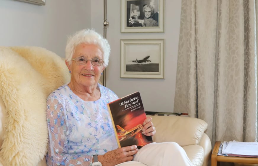 Betty Tootell, una de las pasajeras del vuelo BA 009, escribió años después el libro All Four Engines Have Failed